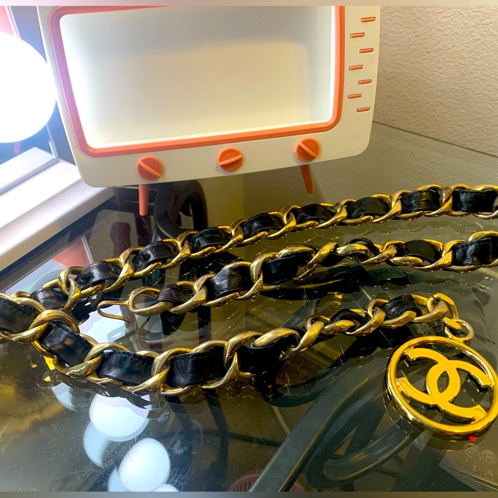 CHANEL VINTAGE chain leather waist belt CC logo